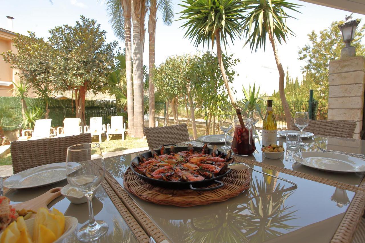 Villa Tropical Garden, With Pool Near The Alcúdia