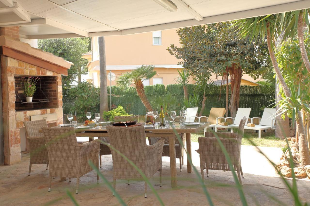 Villa Tropical Garden, With Pool Near The