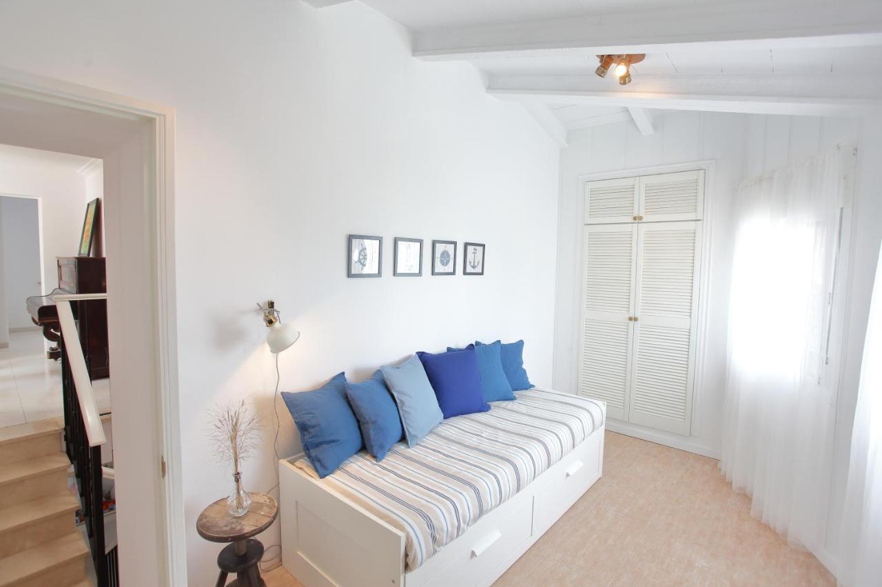 Villa Tropical Garden, With Pool Near The